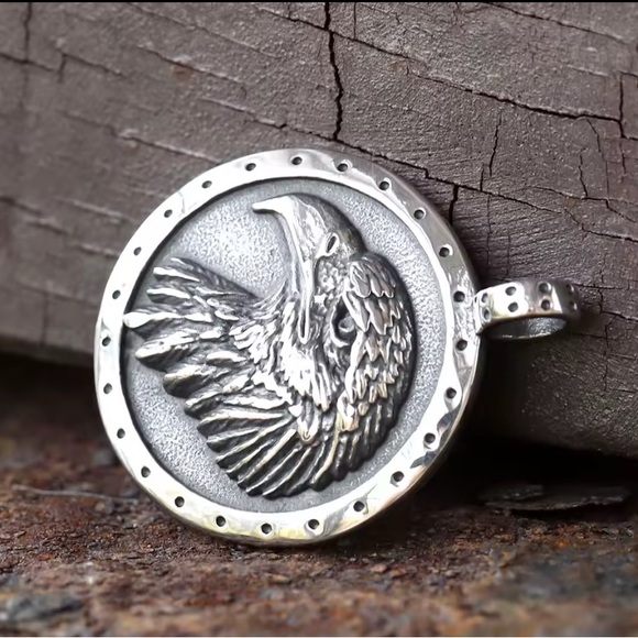 Eagle Pendant Necklace - Picture 3 of 6